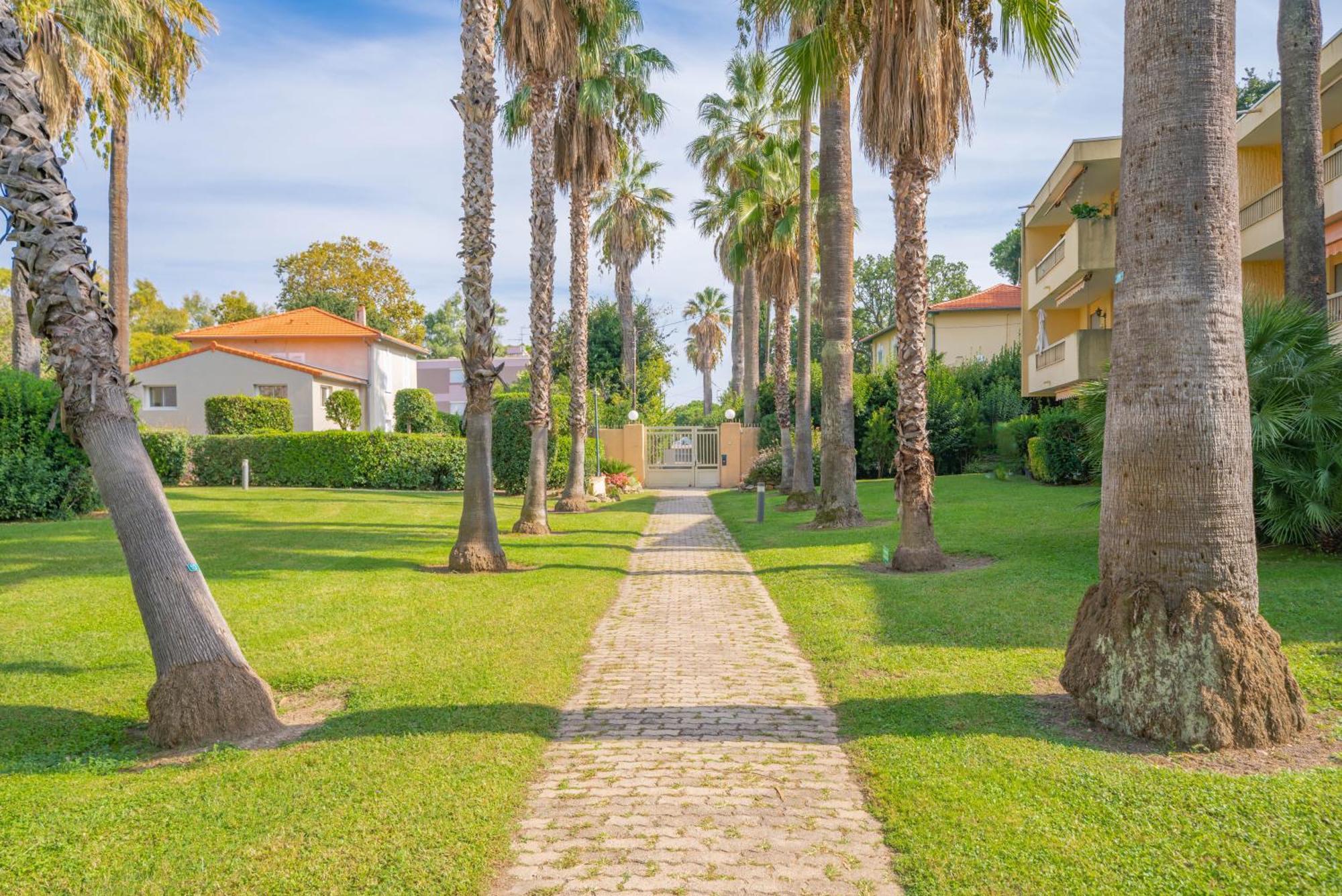 אנטיב Les 15 Pins & La Mer -Your Green Getaway Near Sea & Beach מראה חיצוני תמונה