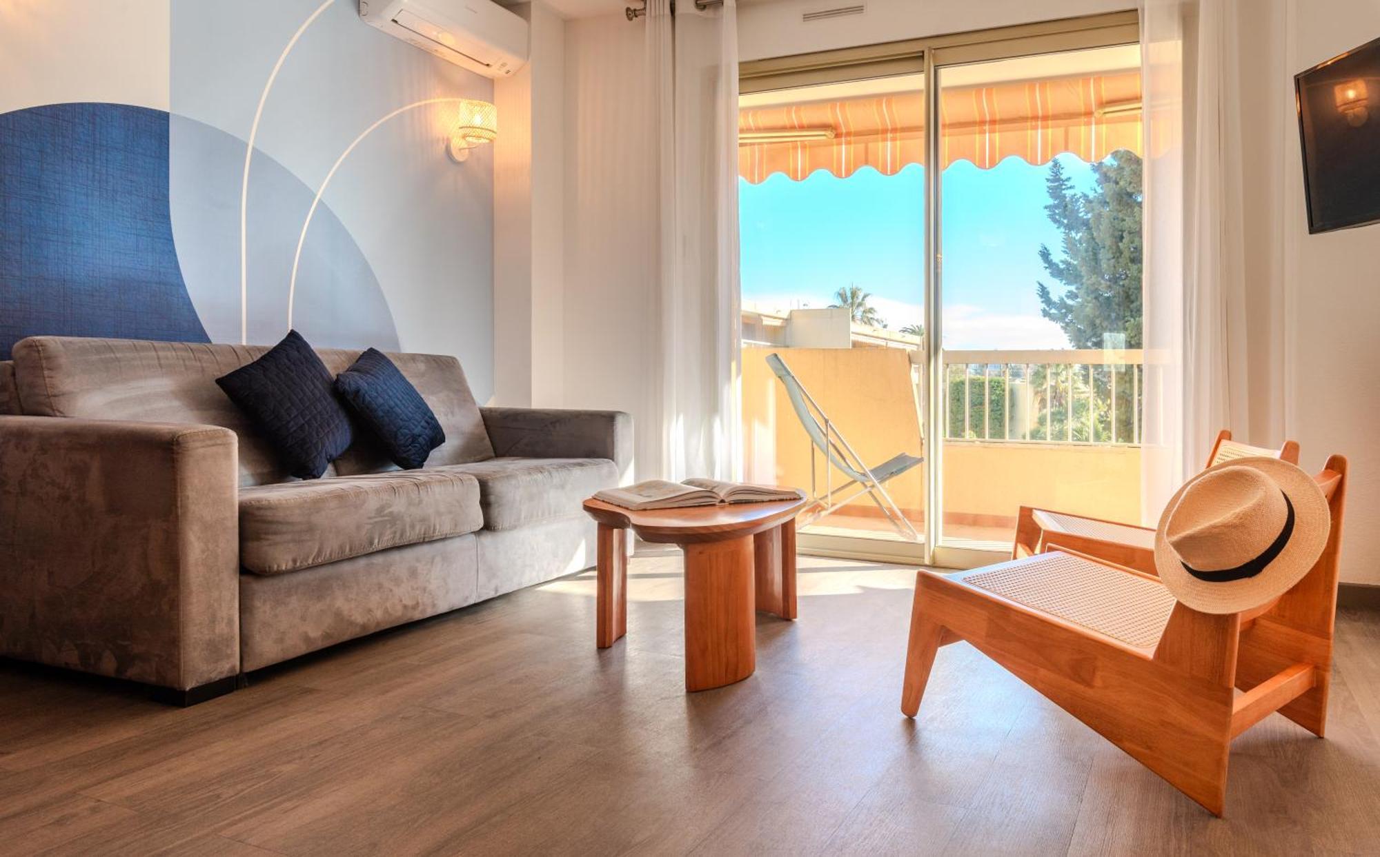 אנטיב Les 15 Pins & La Mer -Your Green Getaway Near Sea & Beach מראה חיצוני תמונה