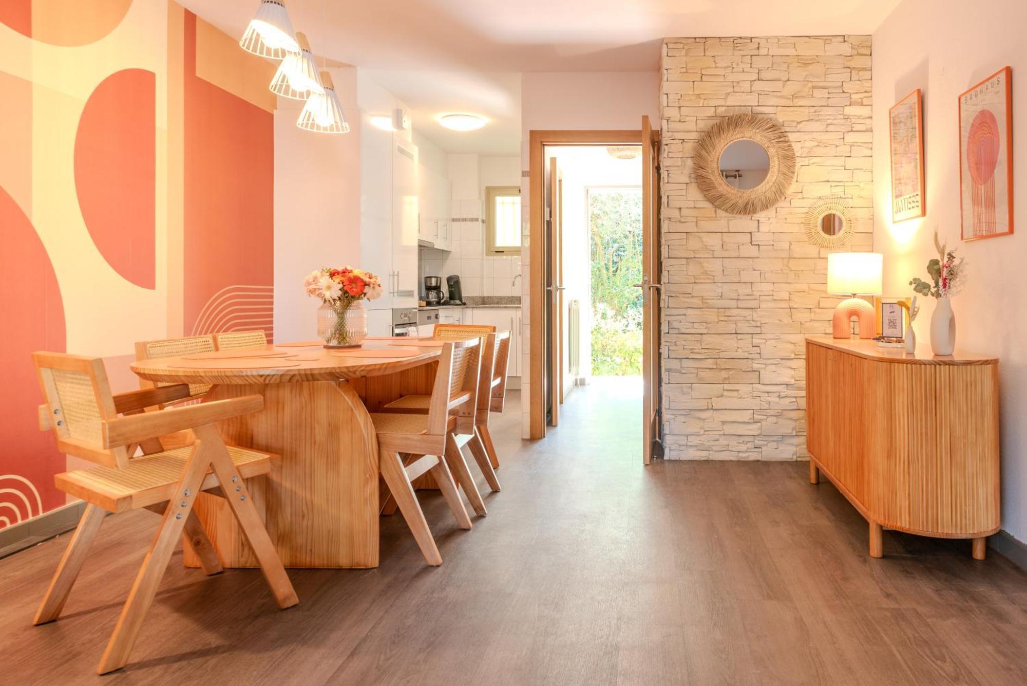 אנטיב Les 15 Pins & La Mer -Your Green Getaway Near Sea & Beach מראה חיצוני תמונה